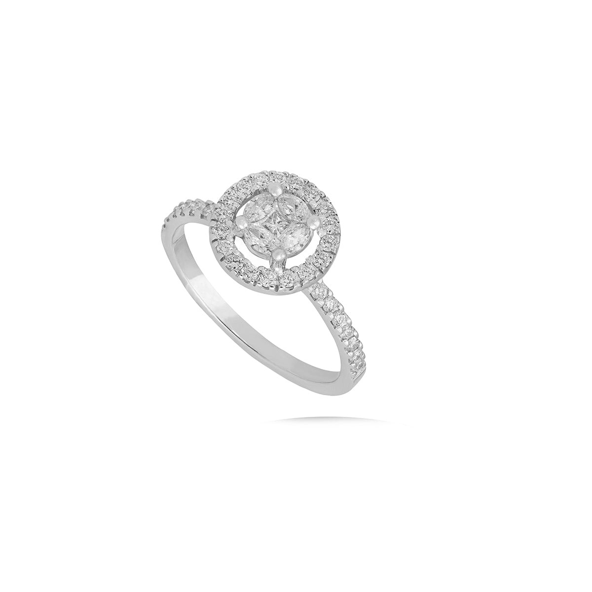 Diamond Engagement Ring in 18K White Gold