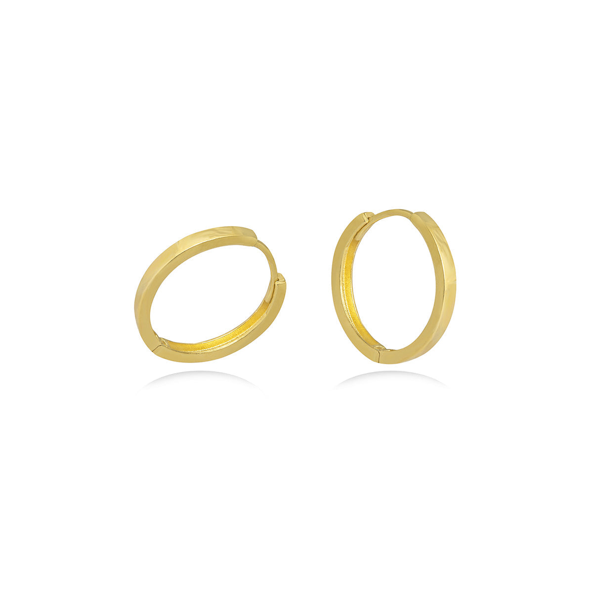 Essential Huggie Hoops Earrings in 18k Yellow gold