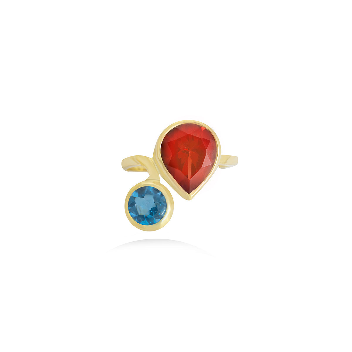 Hammered Band Blue Topaz With Garnet in 18k Yellow Gold
